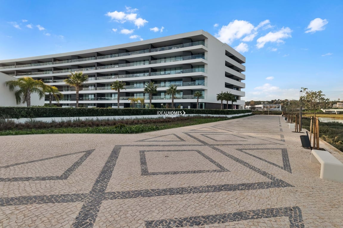 Apartment in Lagos - Image 3