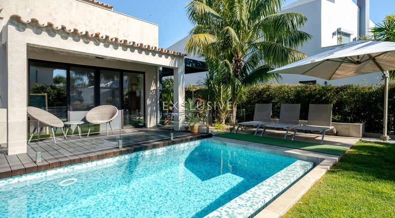 Villa in Vale Judeu - view 1