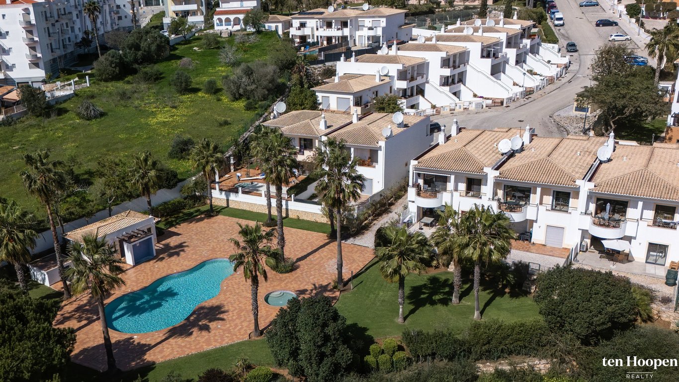 Apartment in Telheiro - Image 2