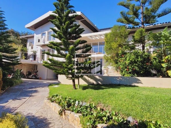 Villa in Caramao - view 1