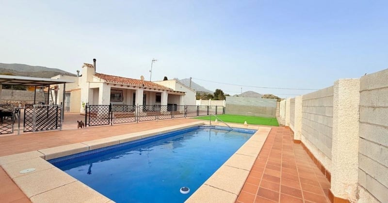 Villa in Villajoyosa - view 1
