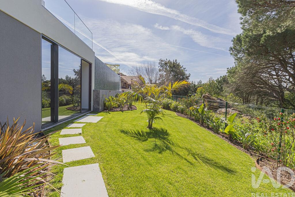 House in Alcabideche - Image 3