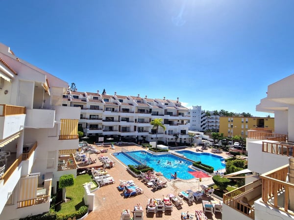 Apartment in Los Cristianos - view 1