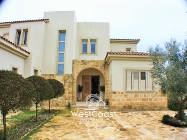 House in Polemi - view 1