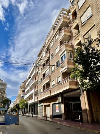Penthouse in Torrevieja - view 1