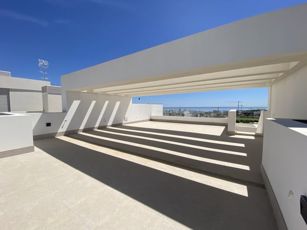 Penthouse in Estepona - view 1