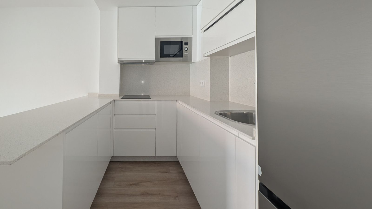 Apartment in Mijas - Image 2