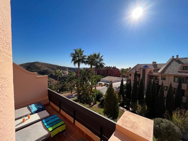 Apartment in Sitio de Calahonda - view 1
