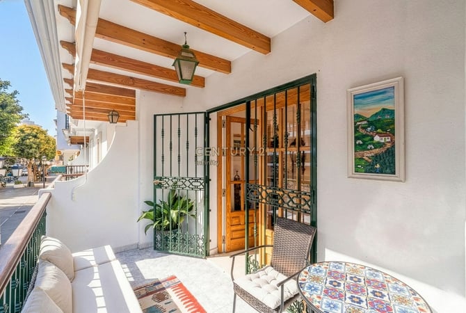 Apartment in Torremolinos - view 1