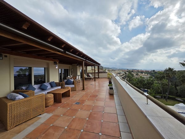 Apartment in Marbella - view 1