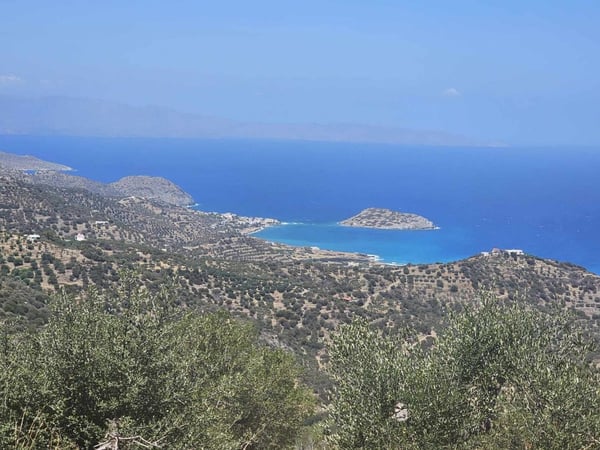 House in Tourloti - view 1