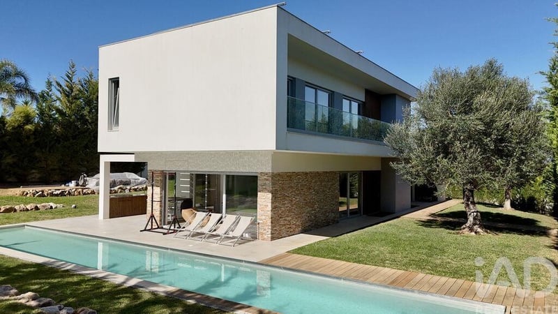 House in Portelas - view 1