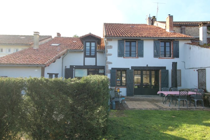 House in Abzac - view 1