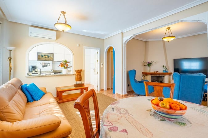 House in Dehesa de Campoamor - view 1