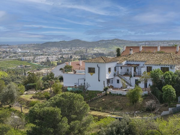 Villa in Mijas Costa - view 1