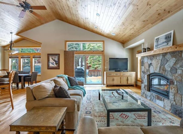 House in Tahoma - view 1