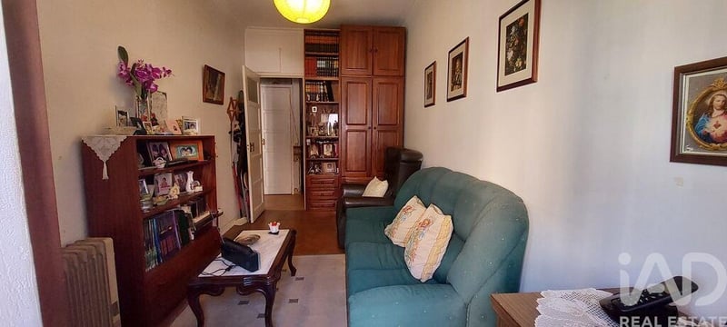 Apartment in Alges - view 1
