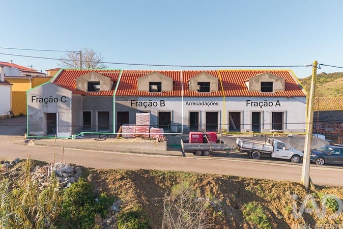 House in Ventosa - view 1