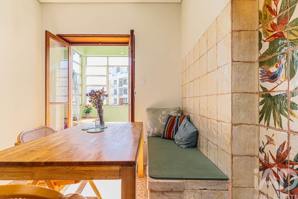 Apartment in Lisbon - Image 3