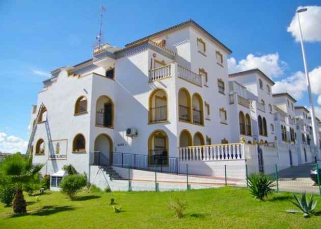 Apartment in La Zenia - view 1