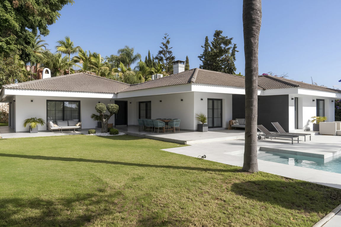 Villa in Marbella - Image 2