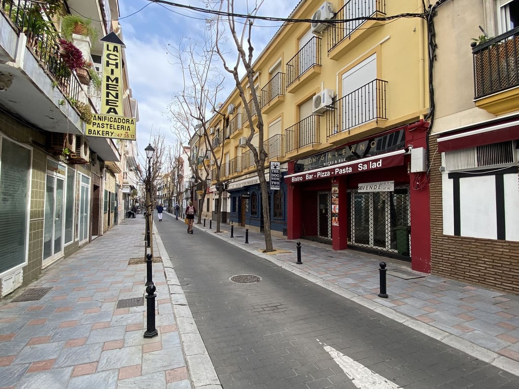 Apartment in Fuengirola - Image 2