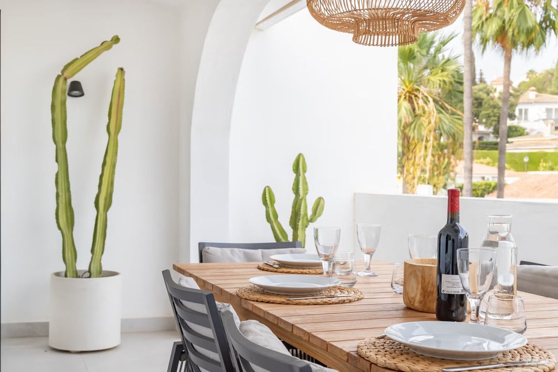 House in Elviria - Image 2