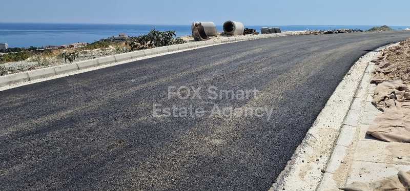 Land in Agios Tychon - Image 2