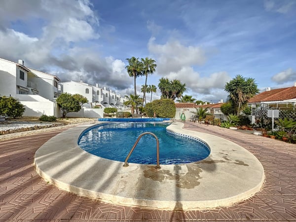 House in La Nucia - view 1