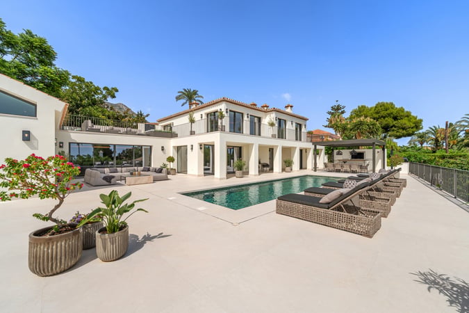 Villa in Marbella - view 1
