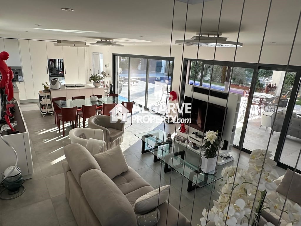 Villa in Alcantarilha - Image 3