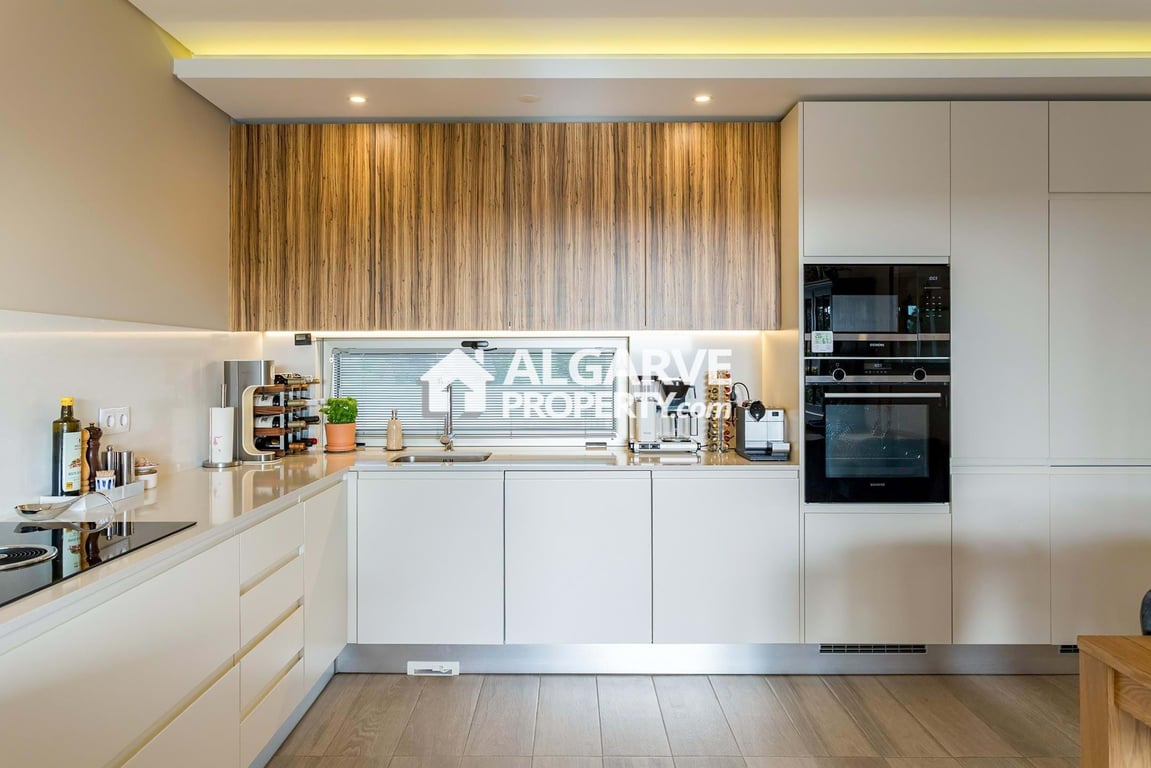 Apartment in Loule - Image 3