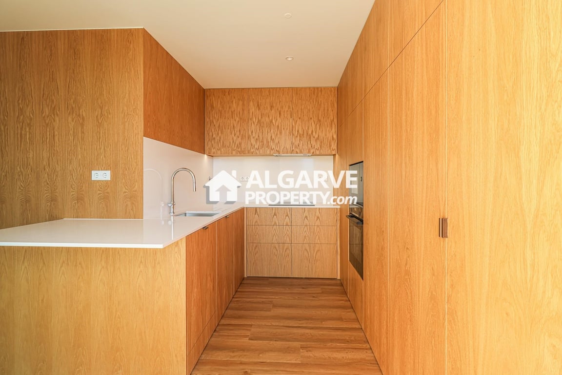 Villa in Quarteira - Image 2