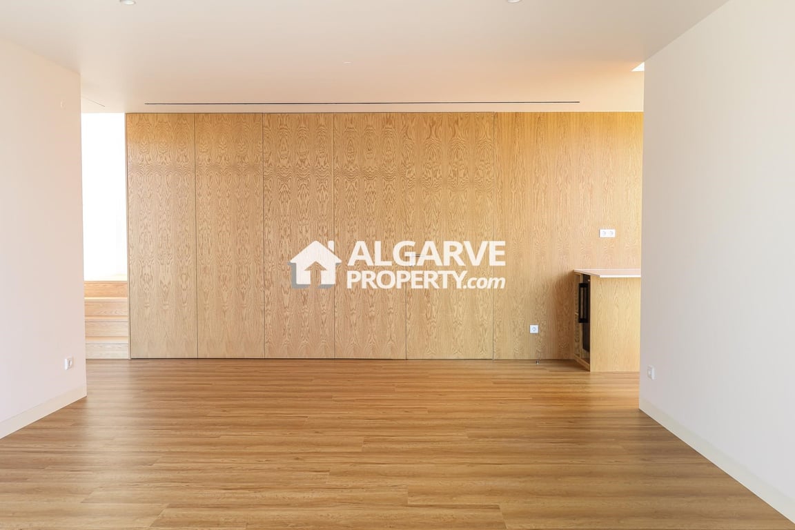 Villa in Quarteira - Image 3