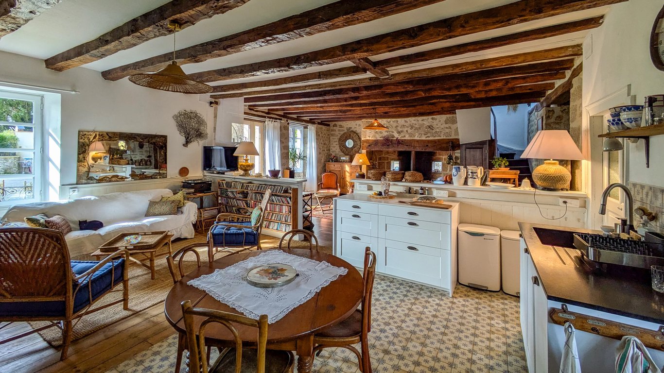 House in Laroquebrou - Image 3