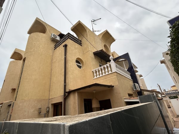 House in Torrevieja - view 1