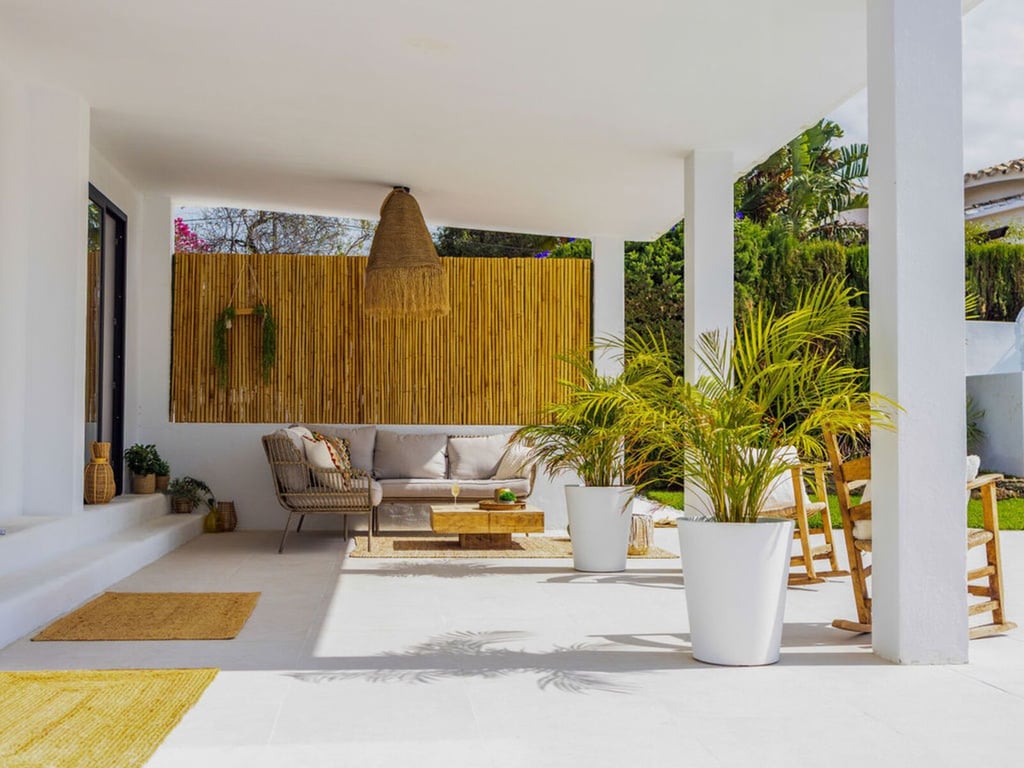 House in Estepona - Image 3