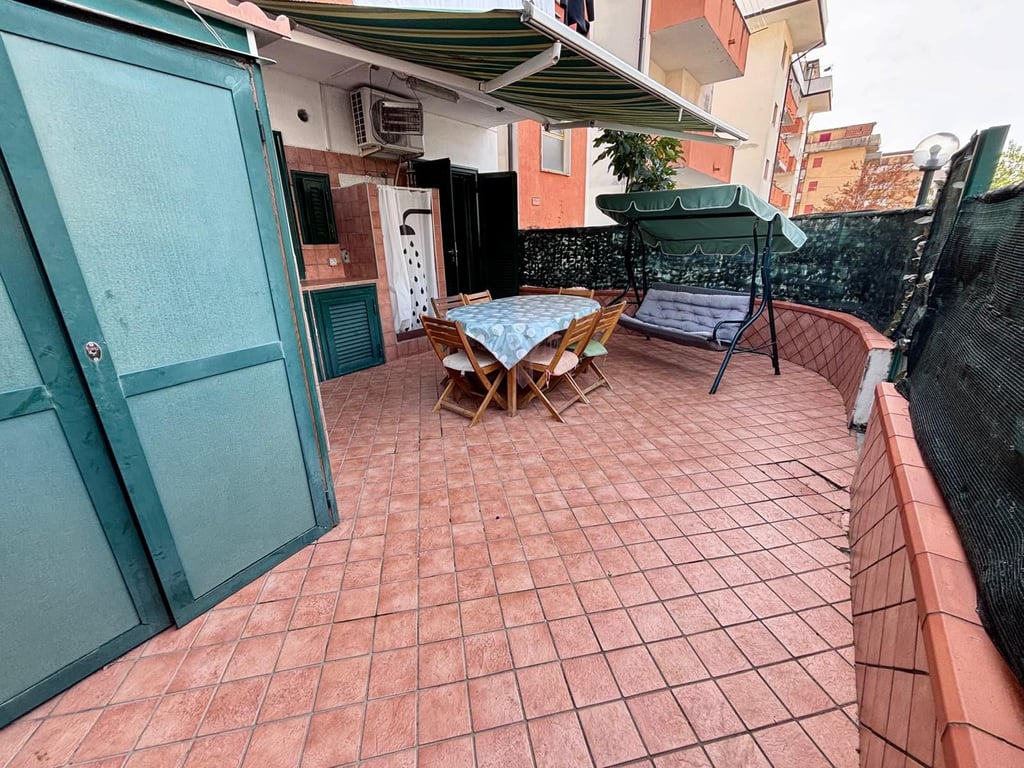 Apartment in Scalea - Image 3