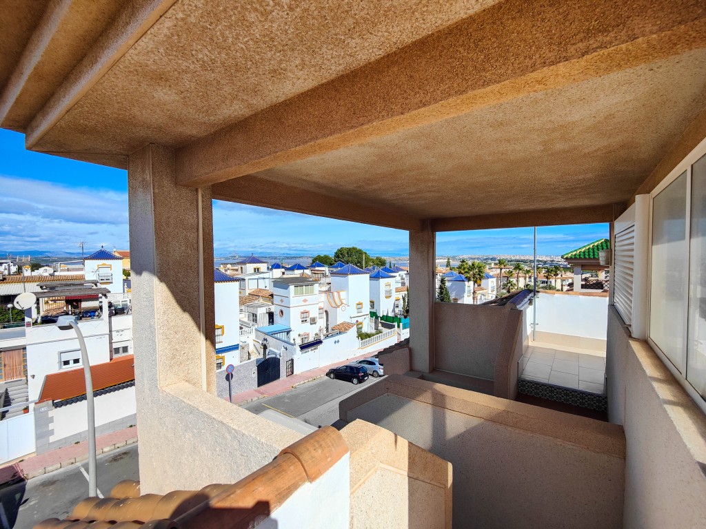 Apartment in Torrevieja - Image 3
