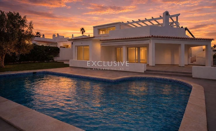 House in Vale Judeu - view 1