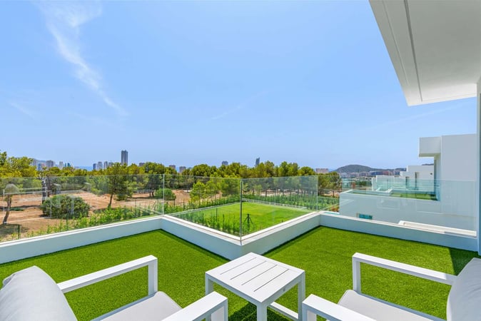 Villa in Finestrat - view 1