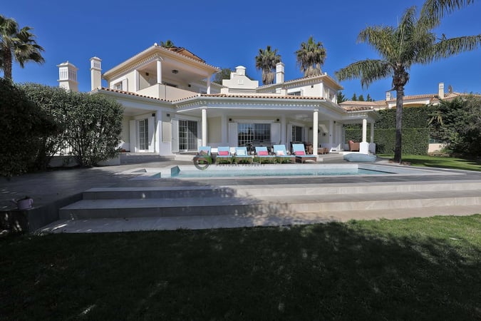 Villa in Quarteira - view 1