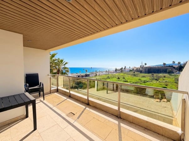 Apartment in San Luis de Sabinillas - view 1