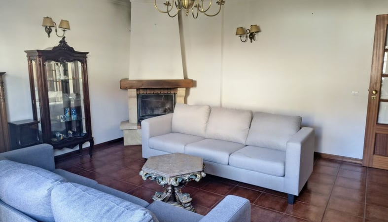 House in Carreco - view 1