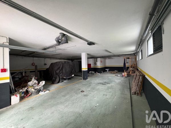 Apartment in Sao Joao da Talha - view 1