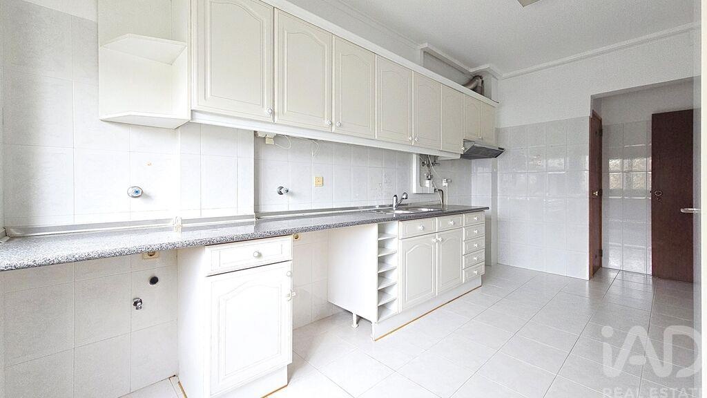 Apartment in Agualva - Image 3