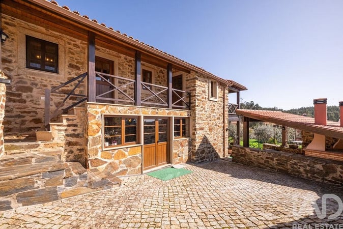 House in Pedrogao Grande - view 1