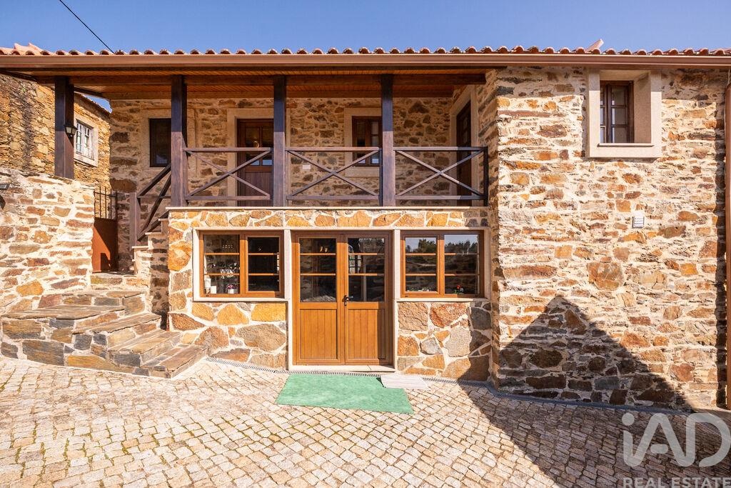 House in Pedrogao Grande - Image 3