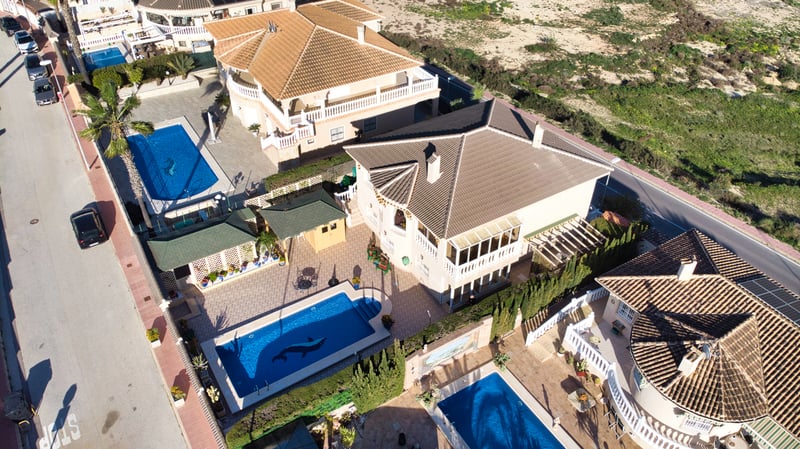 House in Rojales - view 1