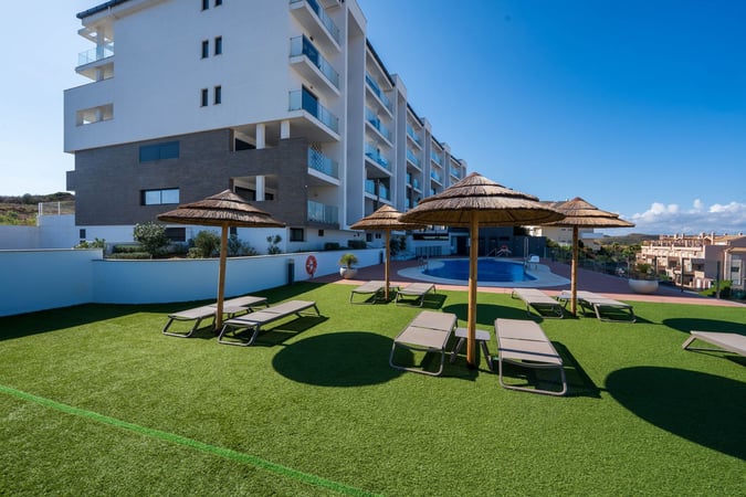 Apartment in La Duquesa - view 1